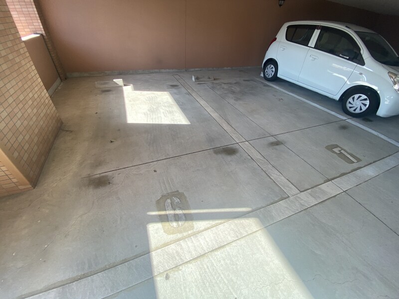 キャッスルコート西新町の物件外観写真