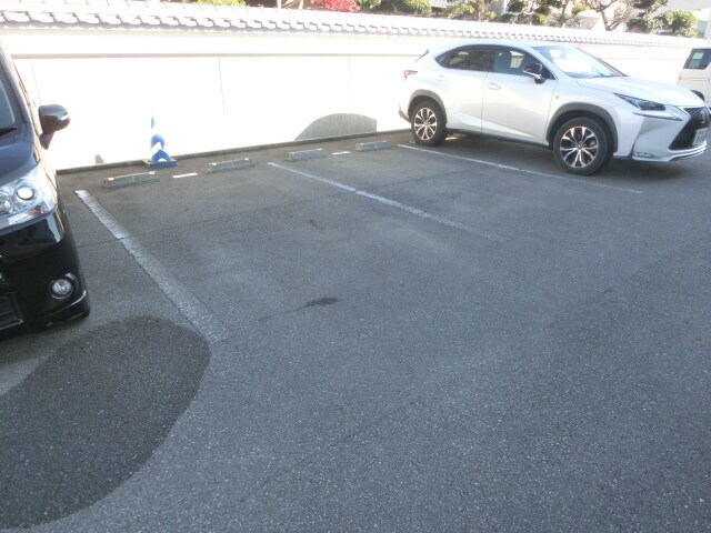 ウィステリアコートの物件外観写真