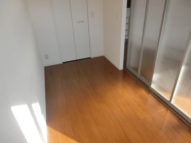 ウィステリアコートの物件内観写真