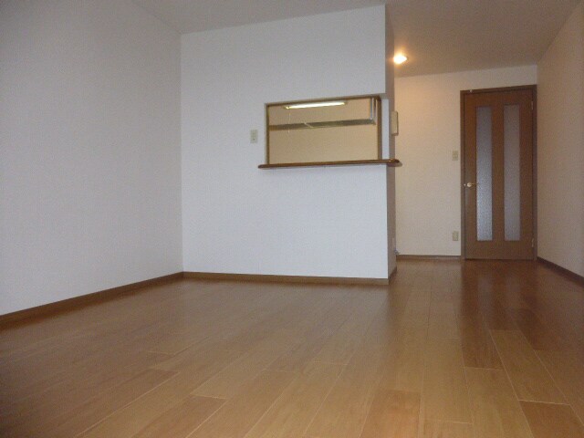 グランドゥールＢの物件内観写真