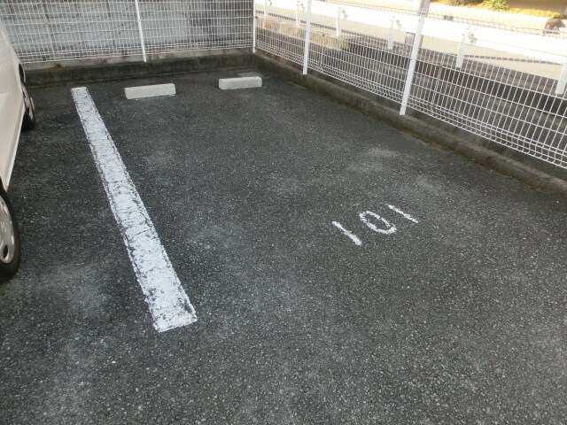 ブルーマウンテンの物件外観写真