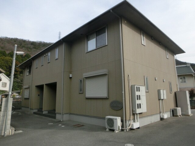 ルシエール本城の物件外観写真