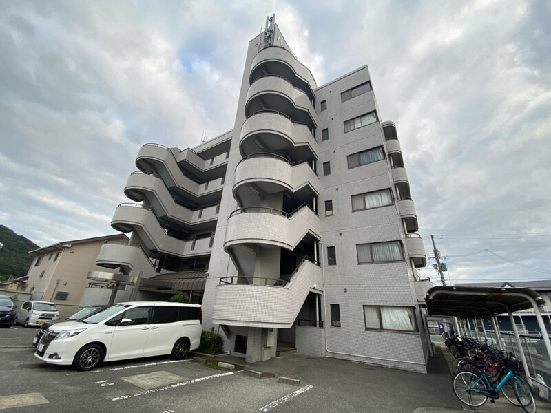 ラグレイス姫路の物件外観写真