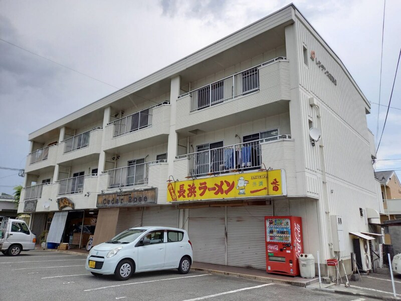 レジデンス英賀保の物件外観写真