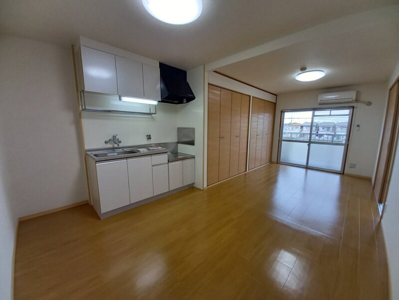 レジデンス英賀保の物件内観写真