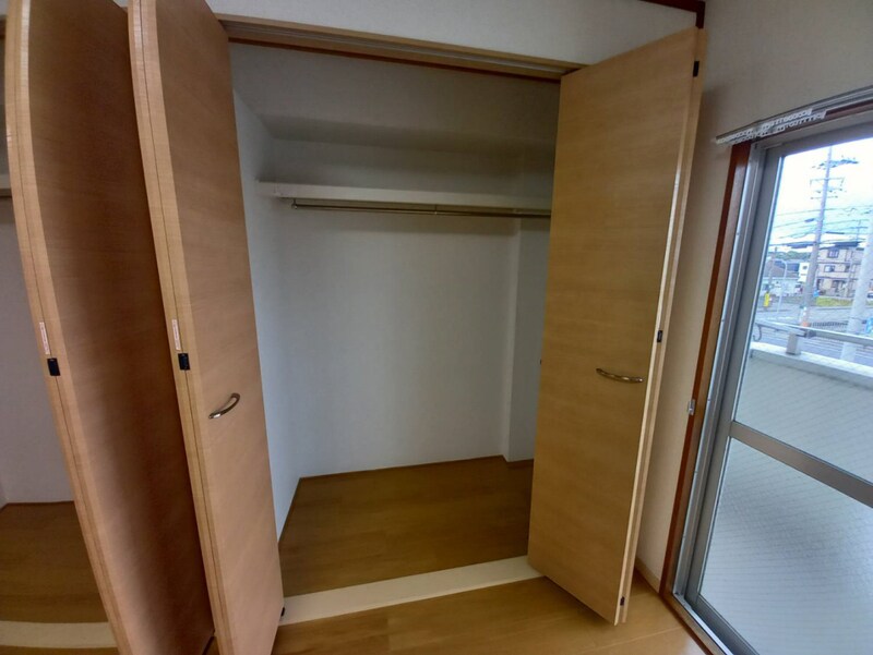 レジデンス英賀保の物件内観写真