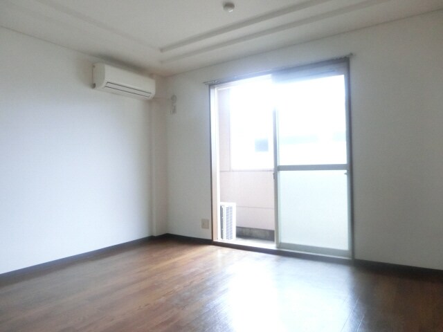 アムールエバーハイツの物件内観写真