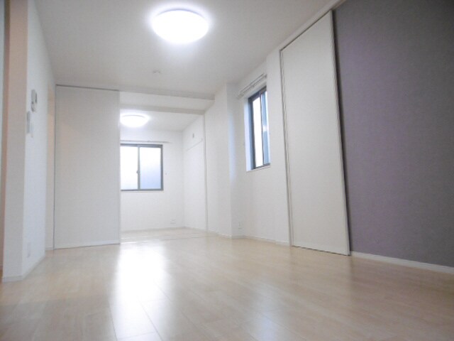 カーサ・ヴィラジオⅡの物件内観写真