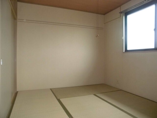 ハッピーバード市川の物件内観写真