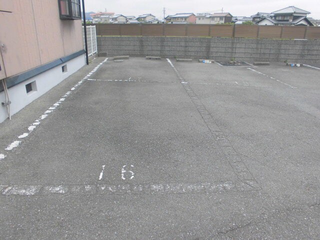 ハッピーバード市川の物件外観写真