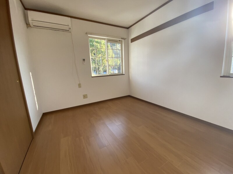 ブルーマウンテンⅢの物件内観写真