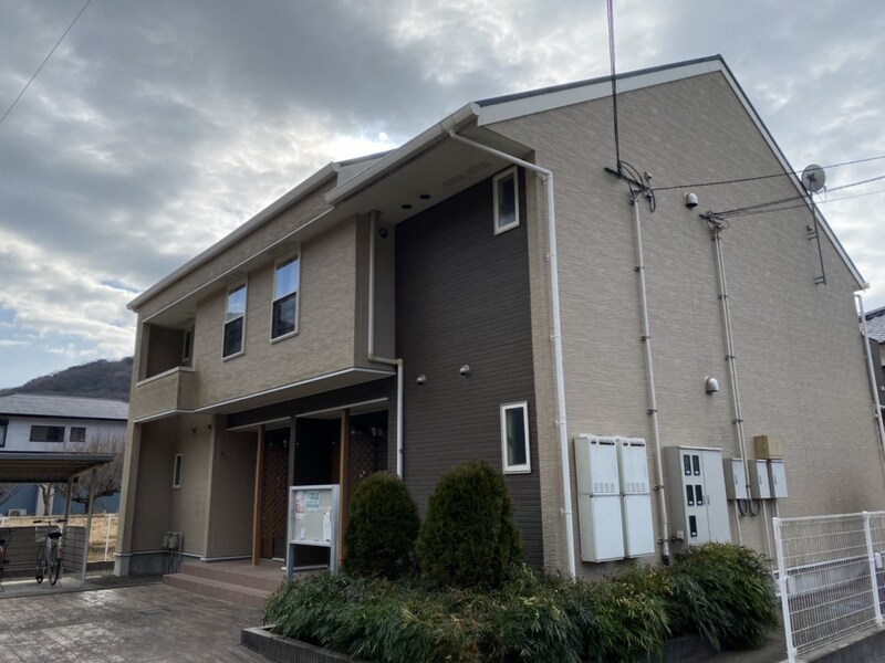 スクエア・センチュリーの物件外観写真