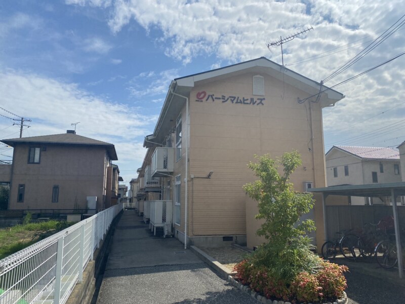 パーシマムヒルズの物件外観写真