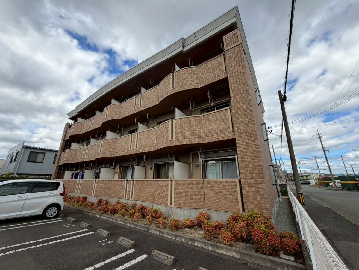 アラモアナの物件外観写真