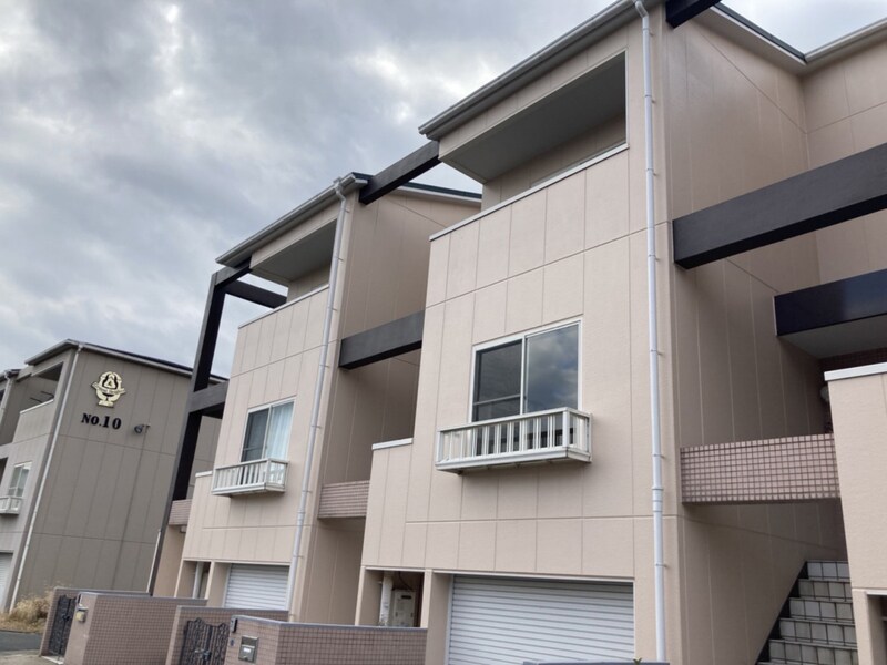 八丈グランドハイツNの物件外観写真