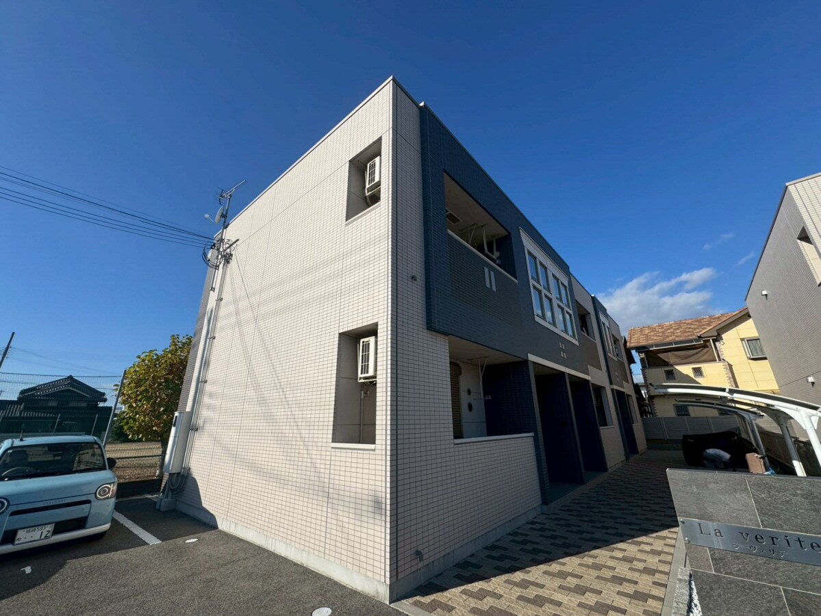 Ｌａ　ｖｅｒｉｔｅの物件外観写真