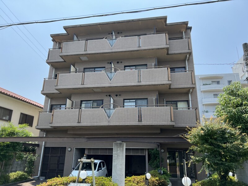 イスズベル八代の物件外観写真