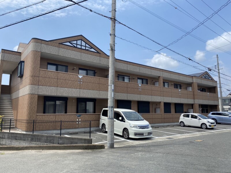 パンプルムースの物件外観写真