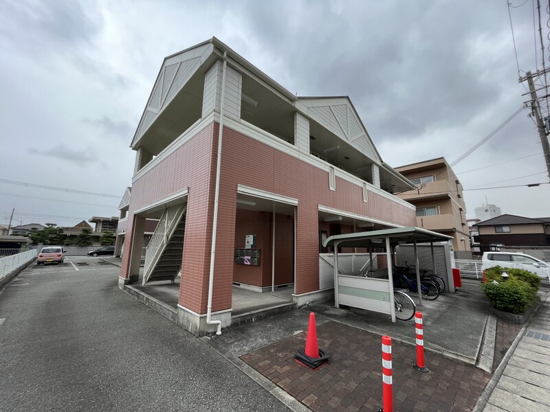 アビタシオン・アミＢの物件外観写真