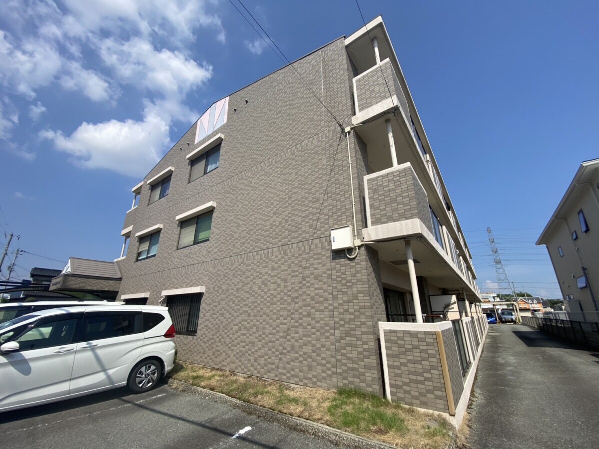 ヴィラ・プリマベーラの物件外観写真