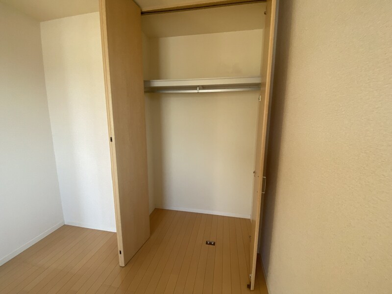 レジデンスコート加西B棟の物件内観写真