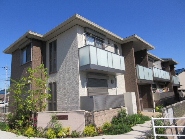 フィオーレの物件外観写真