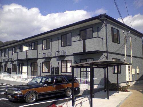 グランドゥールＣの物件外観写真