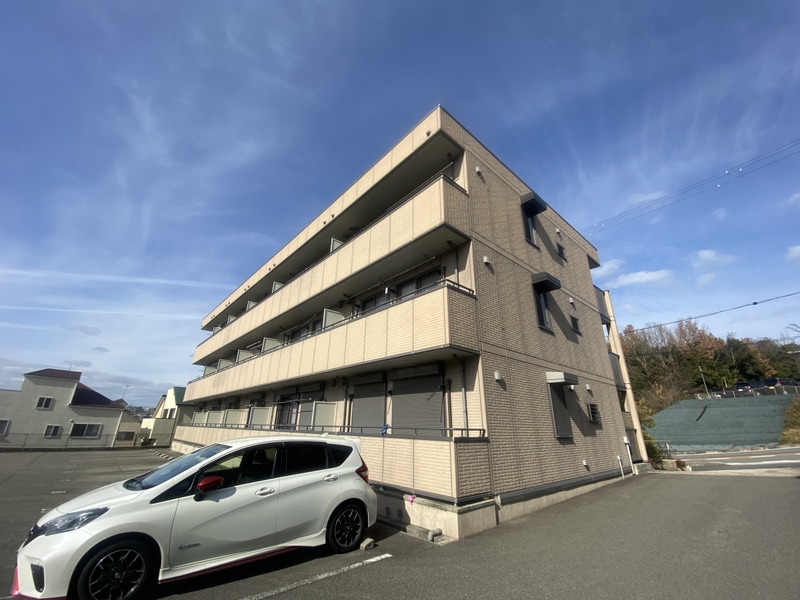 パークハイム参番館　B棟の物件外観写真