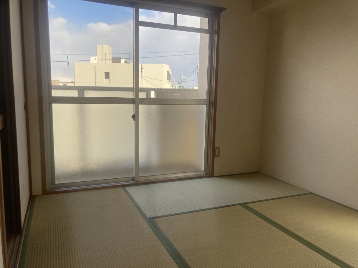 ロイヤルコーポ高砂の物件内観写真