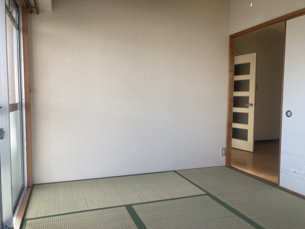 ロイヤルコーポ高砂の物件内観写真