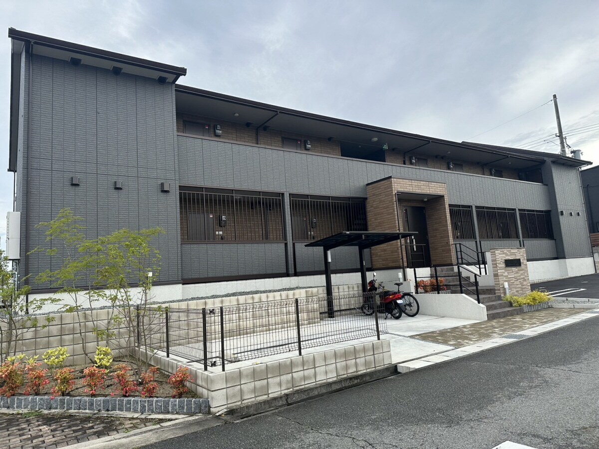 グランドレイク東条の物件外観写真