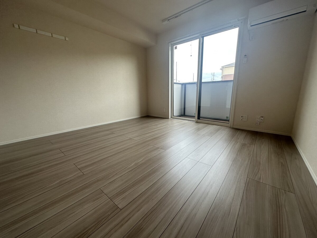 グランドレイク東条の物件内観写真