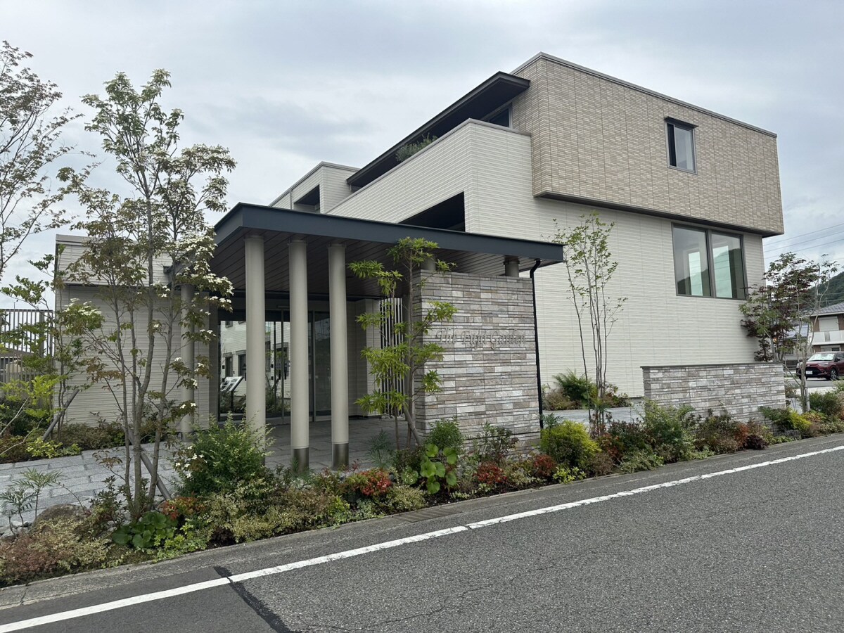 ザ　フジイ　ガーデンC棟の物件外観写真