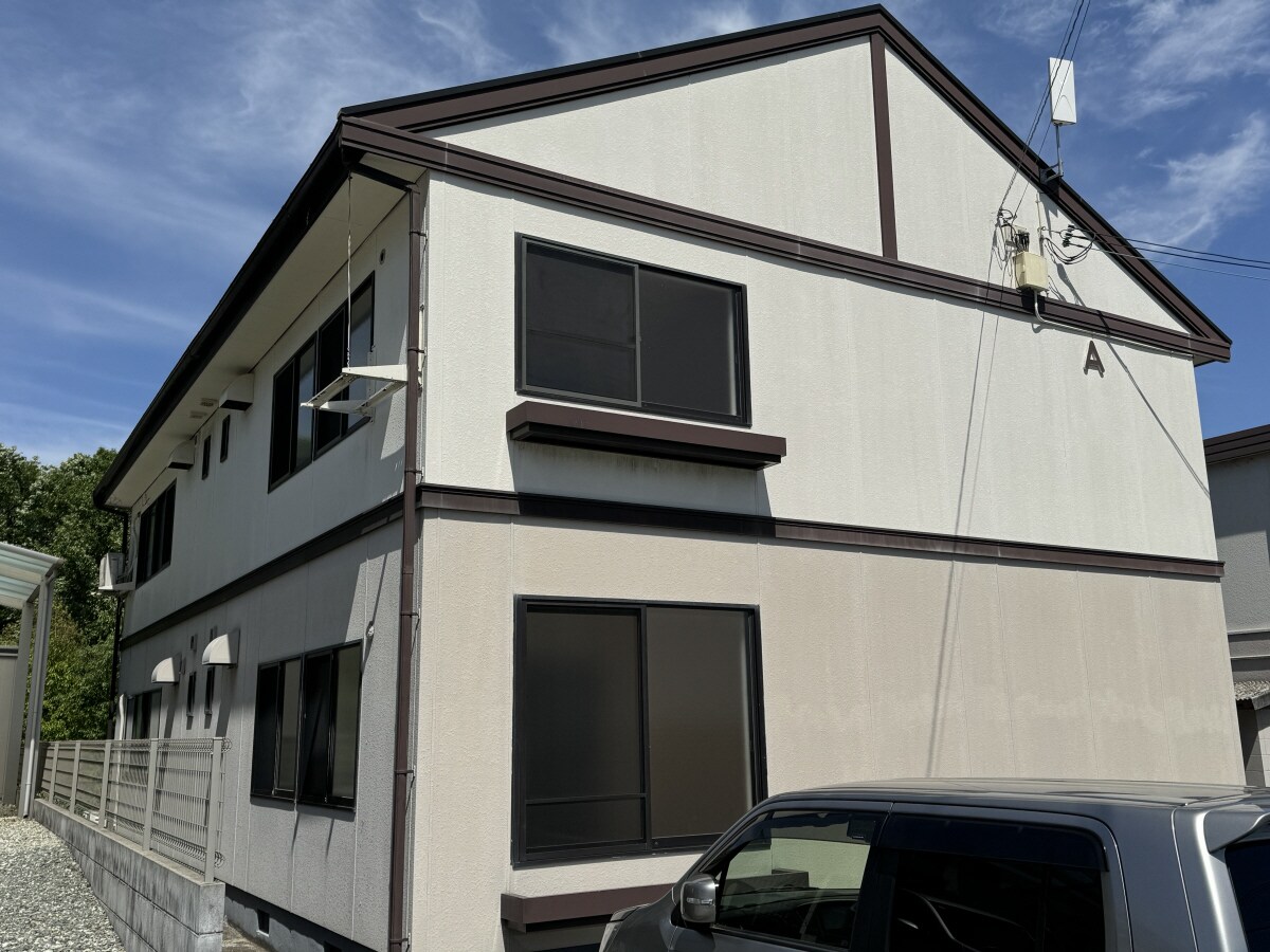 ハイツ二番館A棟の物件外観写真