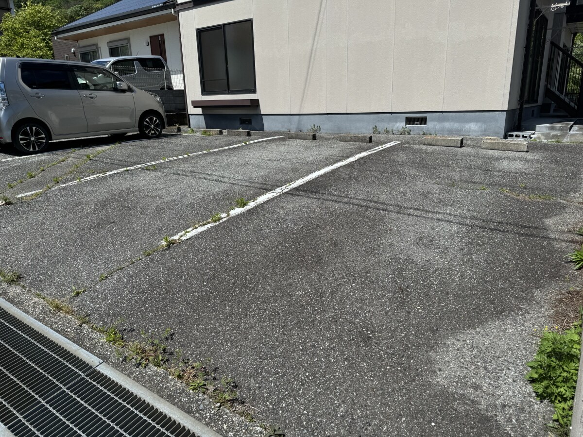 ハイツ二番館A棟の物件外観写真