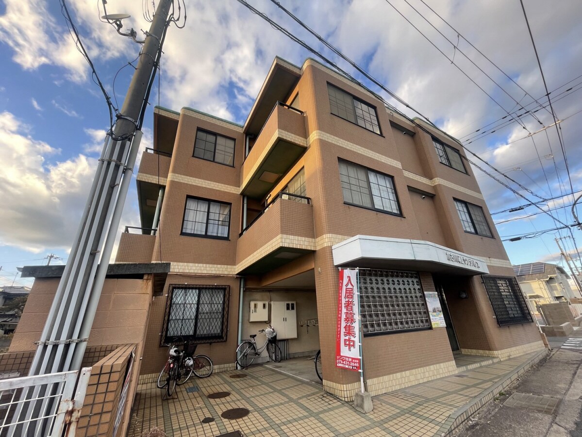 加古川尾上ヤングパレスの物件外観写真