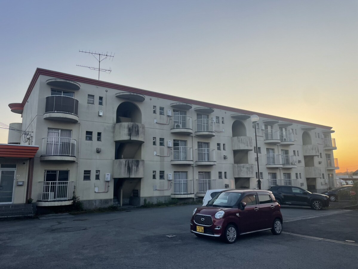 ヴィラナリー三木の物件外観写真