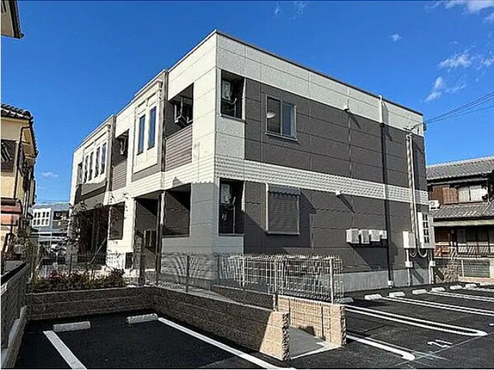 マニエールの物件外観写真