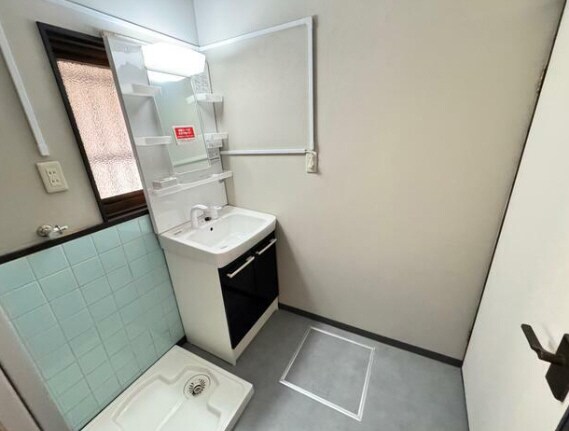 高砂市百合丘貸家の物件内観写真