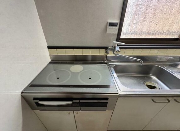 高砂市百合丘貸家の物件内観写真