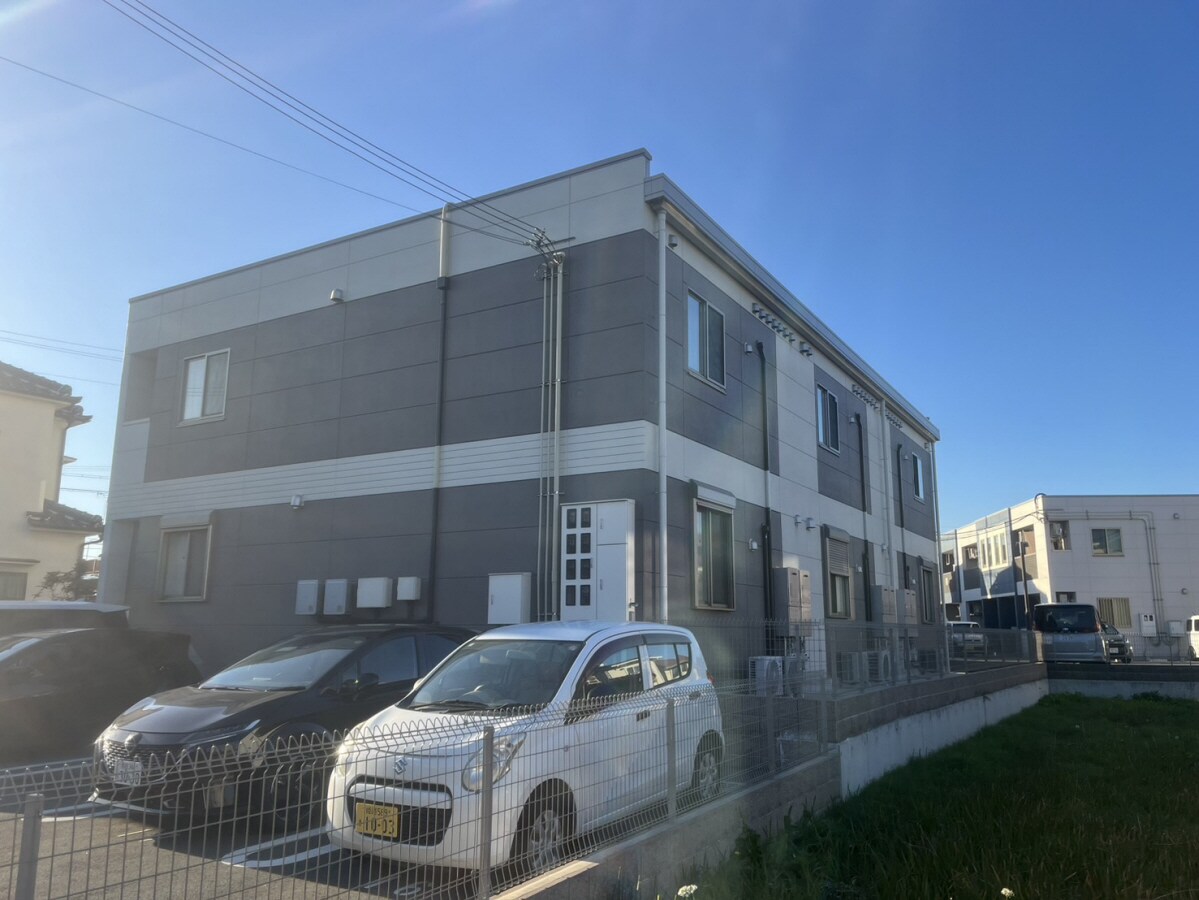 マニエールの物件外観写真