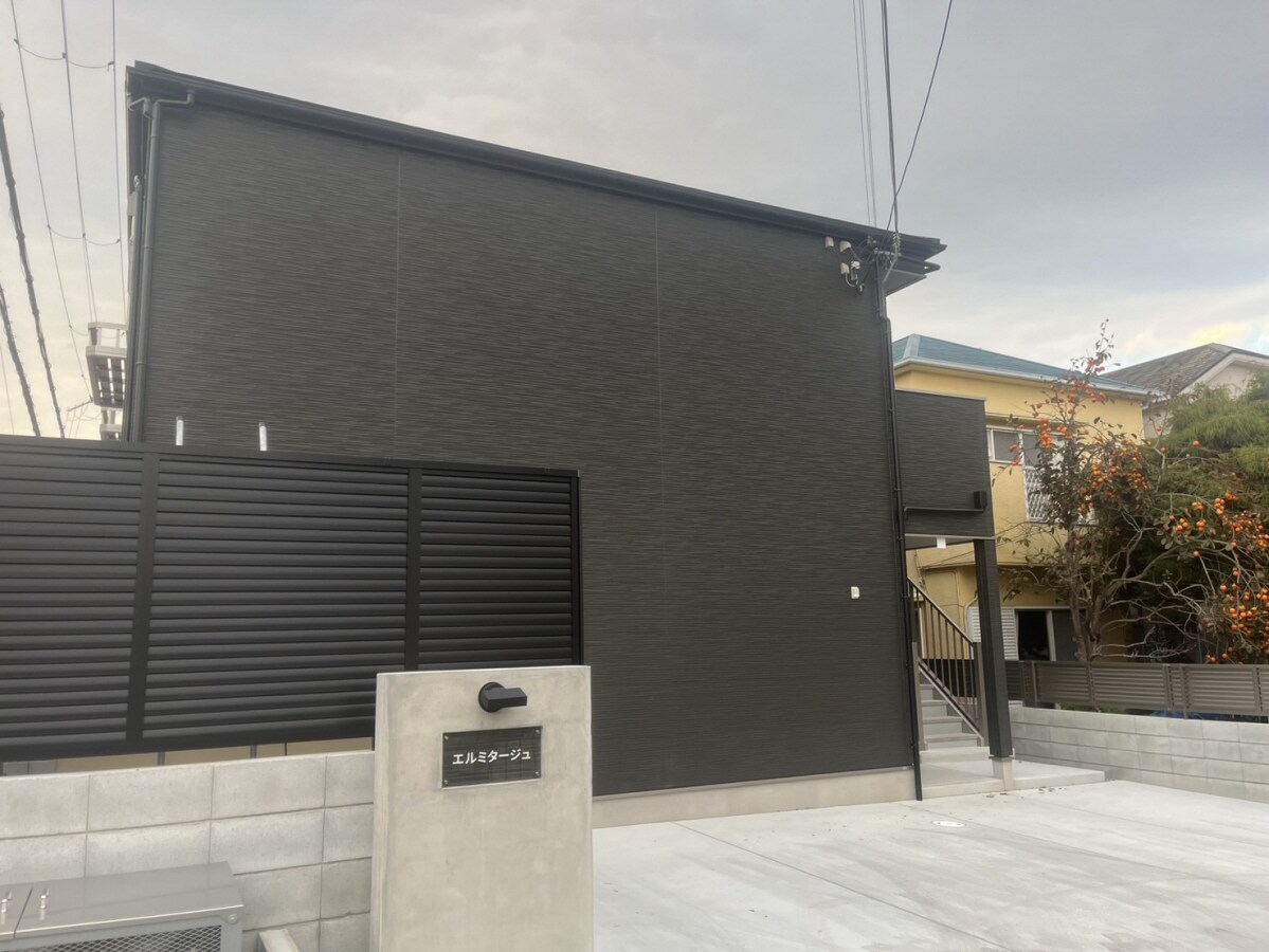 エルミタージュの物件外観写真