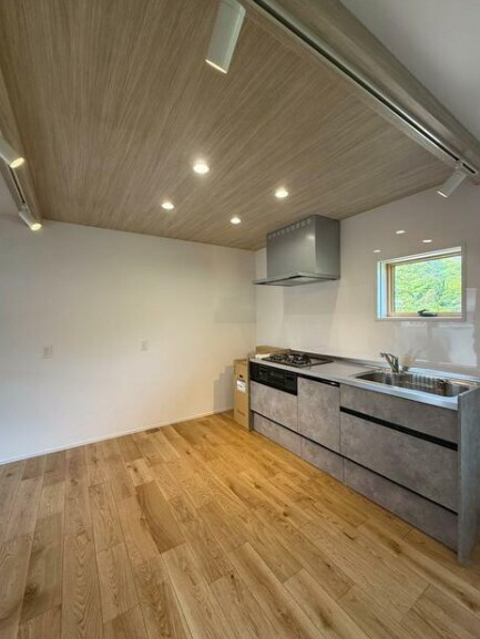 西脇戸建の物件内観写真