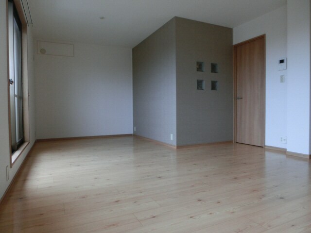 ロイヤルハイツⅠの物件内観写真