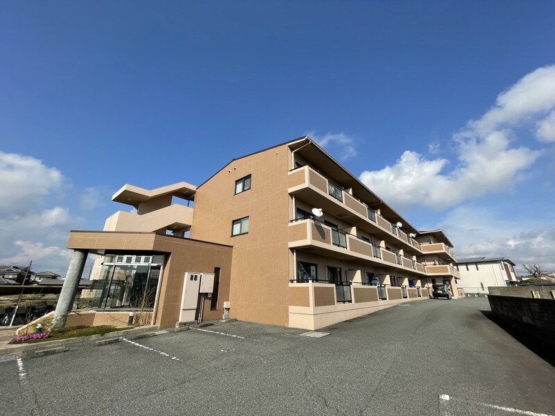 ヌーベ・ゆらのの物件外観写真