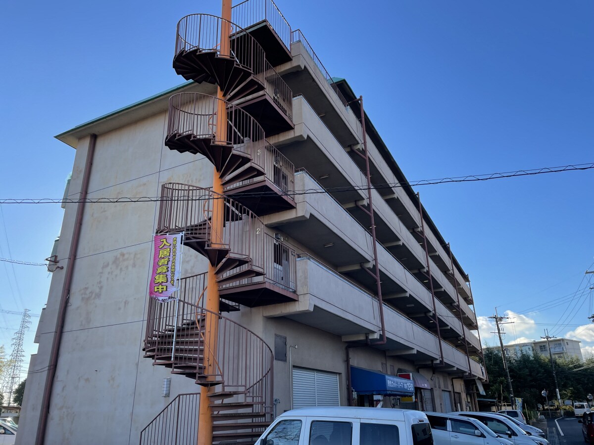 土山駅 徒歩15分の物件外観写真