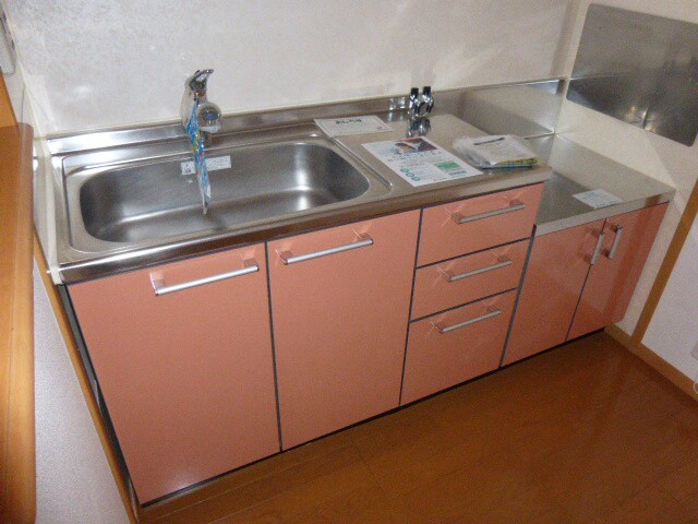 ヴィラ・ポポラーレⅠの物件内観写真