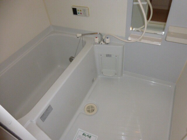 ヴィラ・ポポラーレⅠの物件内観写真