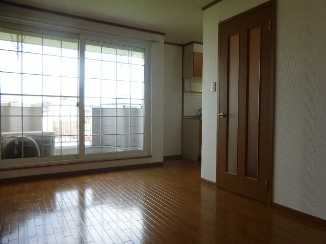 トゥー・ル・モンドＳ　Bの物件内観写真