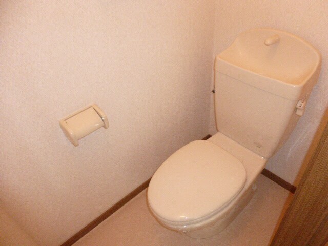 トゥー・ル・モンドＳ　Bの物件内観写真